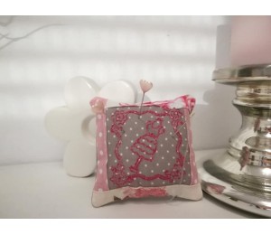 Stickserie ITH Sewing Blocks Mug Rugs oder Nadelkissen